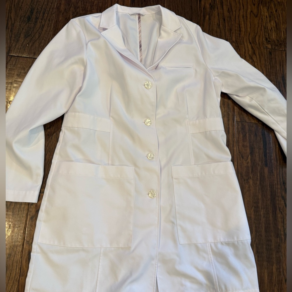 Women's White Tailored Lab-Style Blazer Jacket